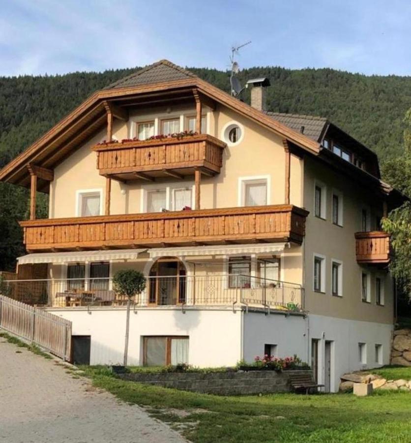 Schoenhuberhof Apartment Panoramablick Brunico Dış mekan fotoğraf